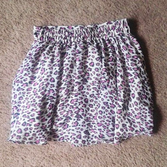 Pink Leopard Skater Skirt (Medium) - Picture 3 of 4